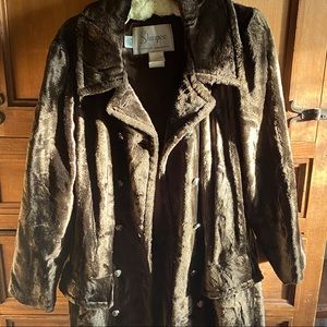SHARPEE fuzzy soft brown coat with owl buttons